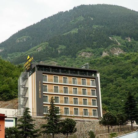 Grand Mela Hotel Macka Luaran gambar