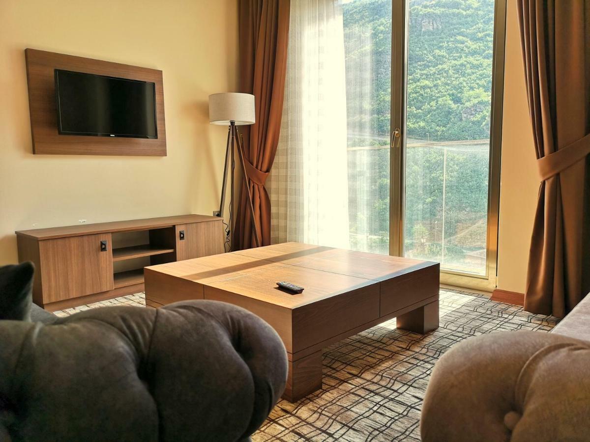 Grand Mela Hotel Macka Luaran gambar